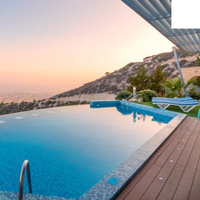 How PandaDoc streamlined River Pools Franchising, LLC’s operations and boosted efficiency by 60%