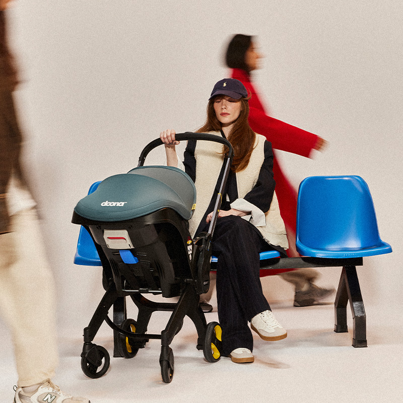 doona/ベビーカー（グレイハウンド） Amazon.com : Doona Car Seat & Stroller, Desert Green - All