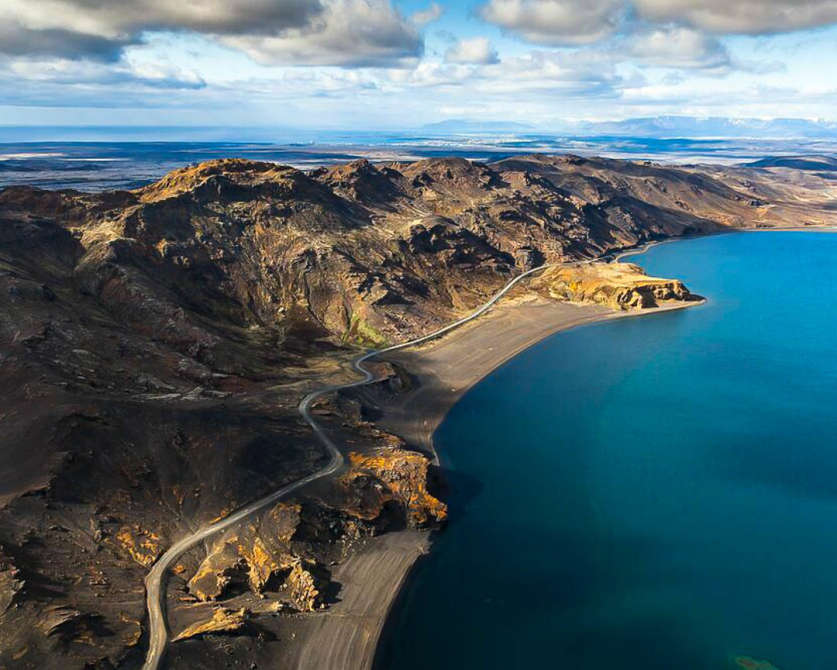 Kleifarvatn lake