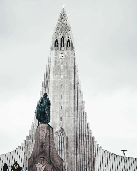 hallgrimskirkja portrait