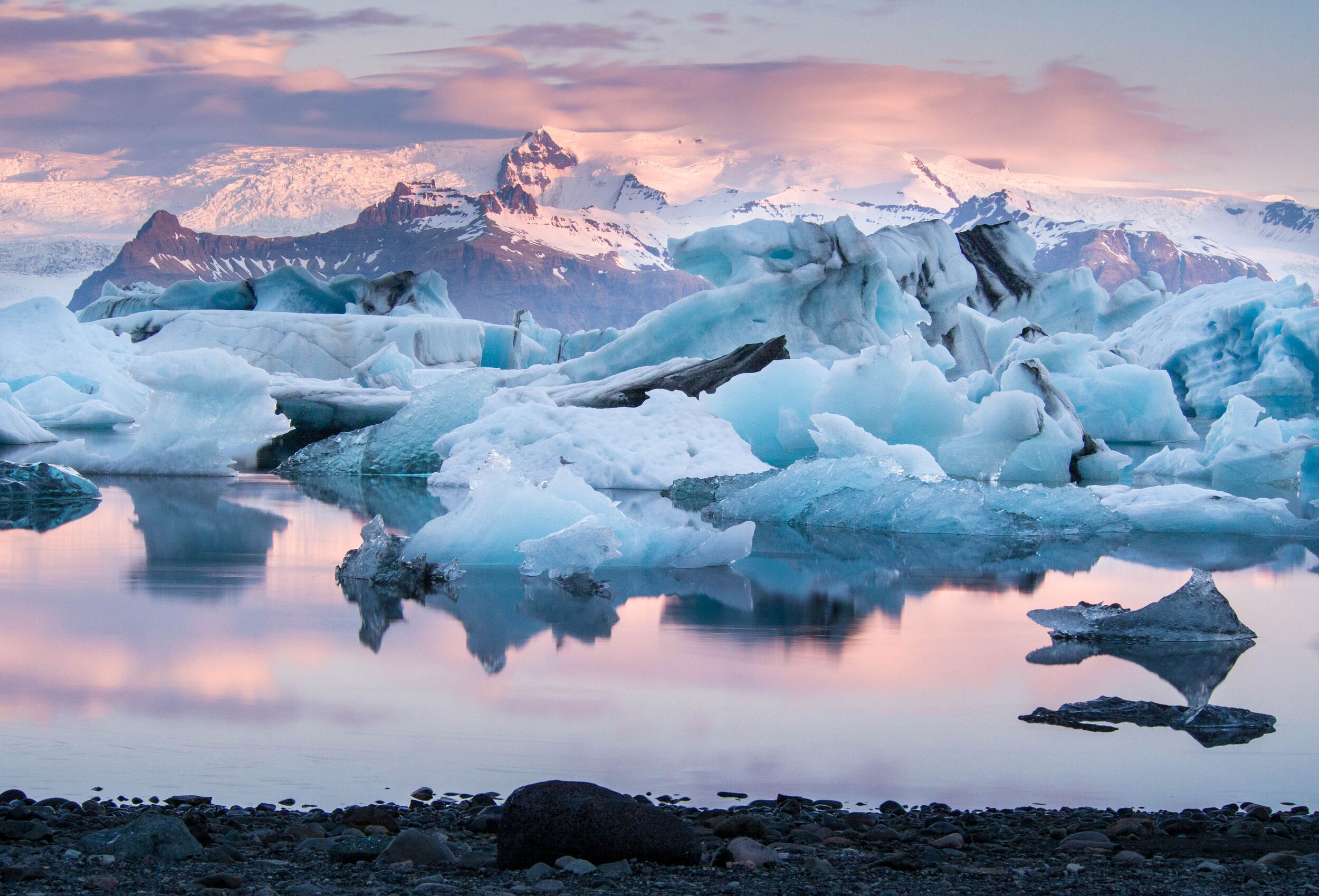 Iceland - Diamond order Beach at Jökulsárlón bay.