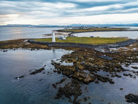 RE blogs-shutterstock 2582642113