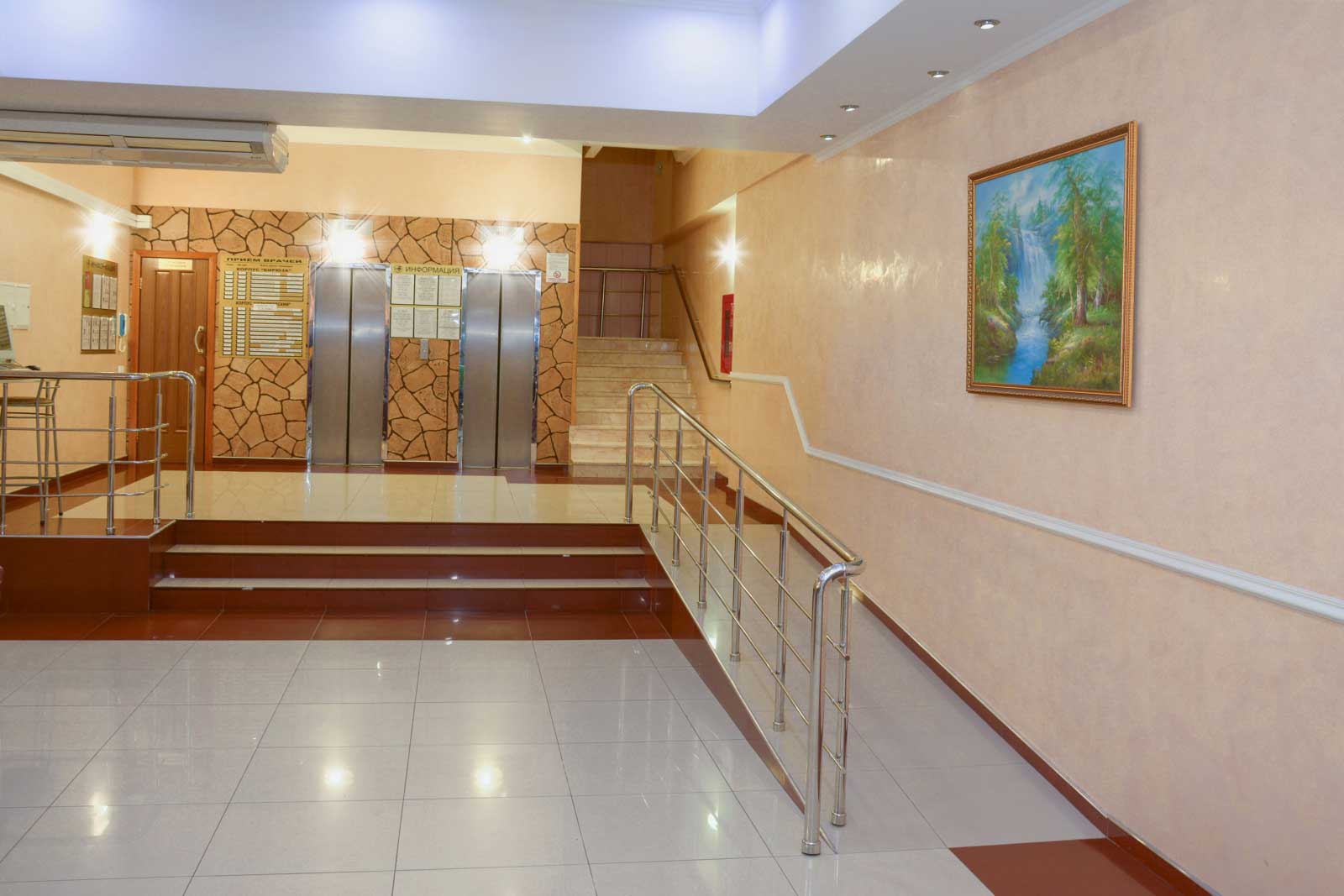 Санаторий Бирюза Сочи - лифт