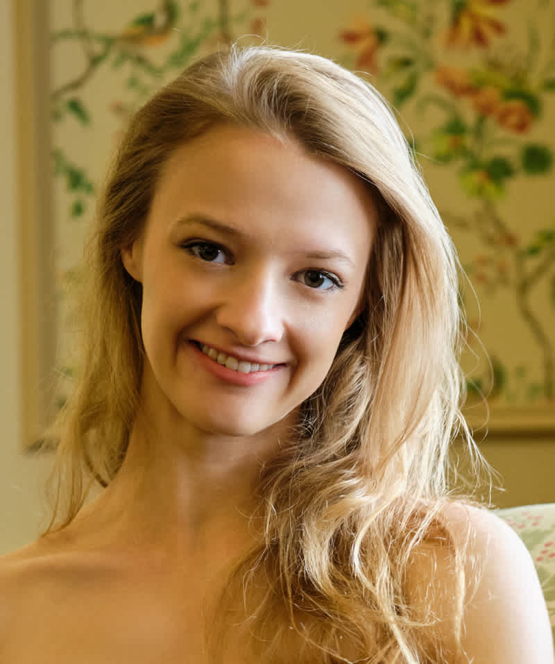 Yunona Tabala headshot