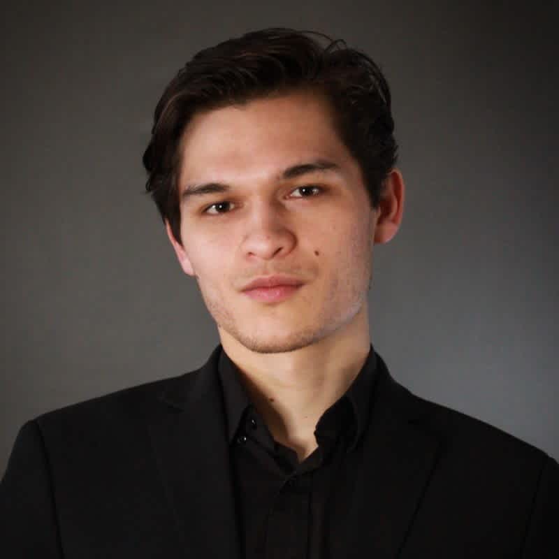 Rafe Lei Schafberg headshot