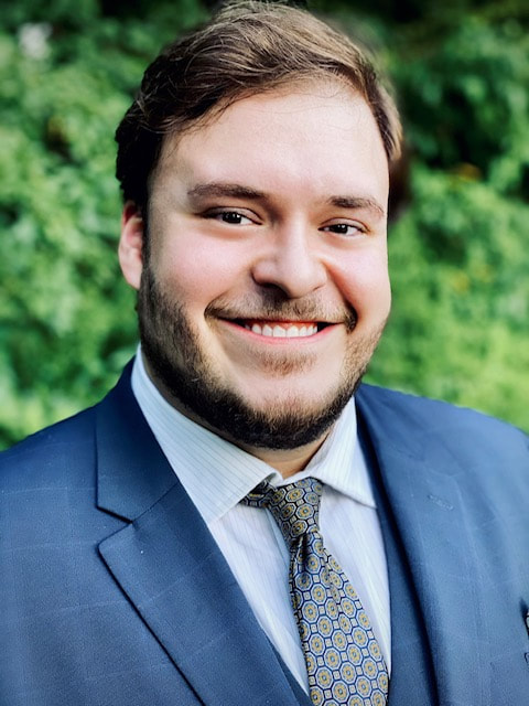 Michael González headshot