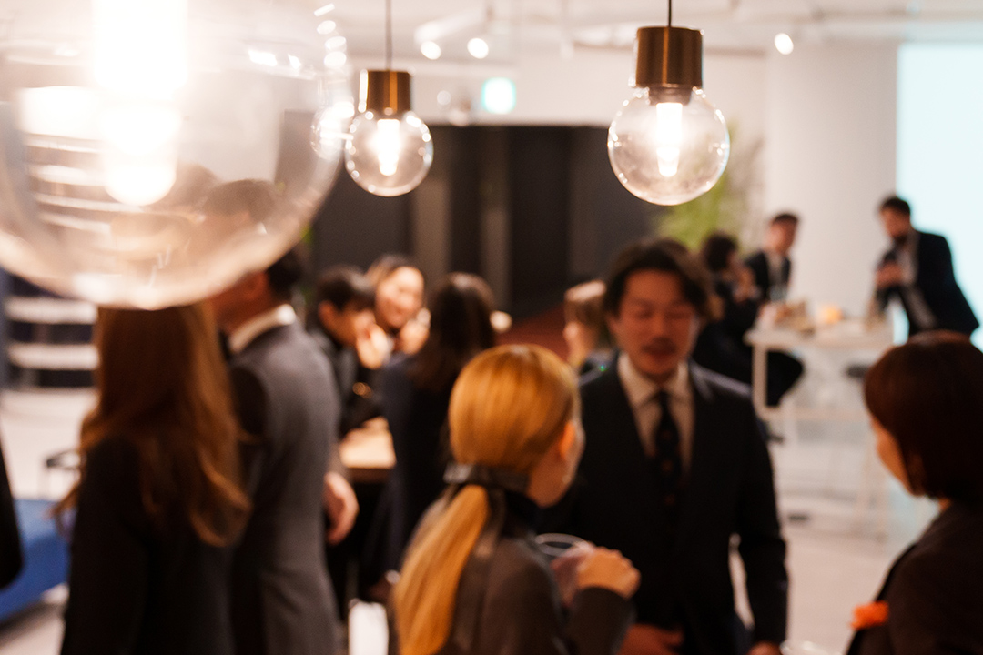 オーダースーツで正装して、SUITS NIGHT OUTを楽しむ日。 | Story