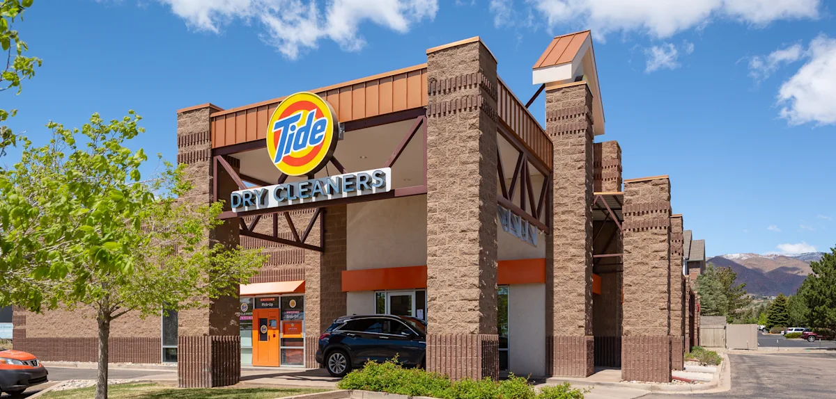Exterior of a Tide Cleaners store in Colorado Springs Colorado