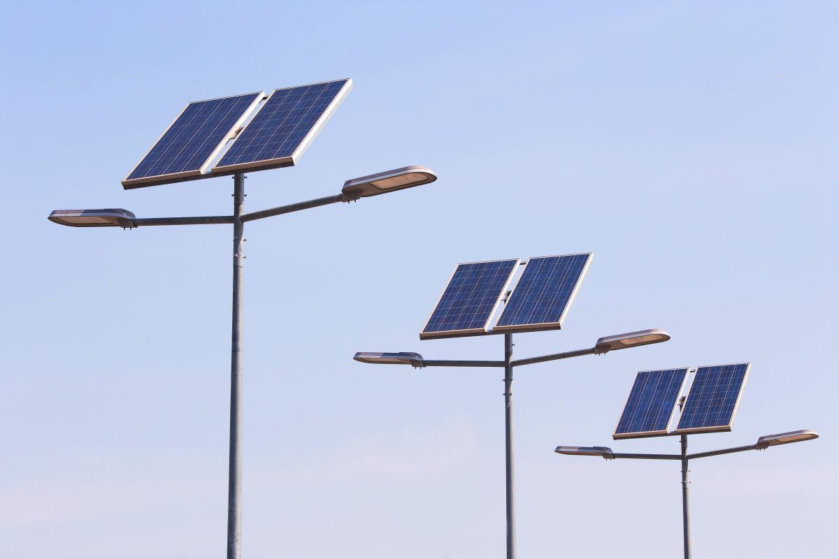 Farolas solares: ¿cómo funcionan?