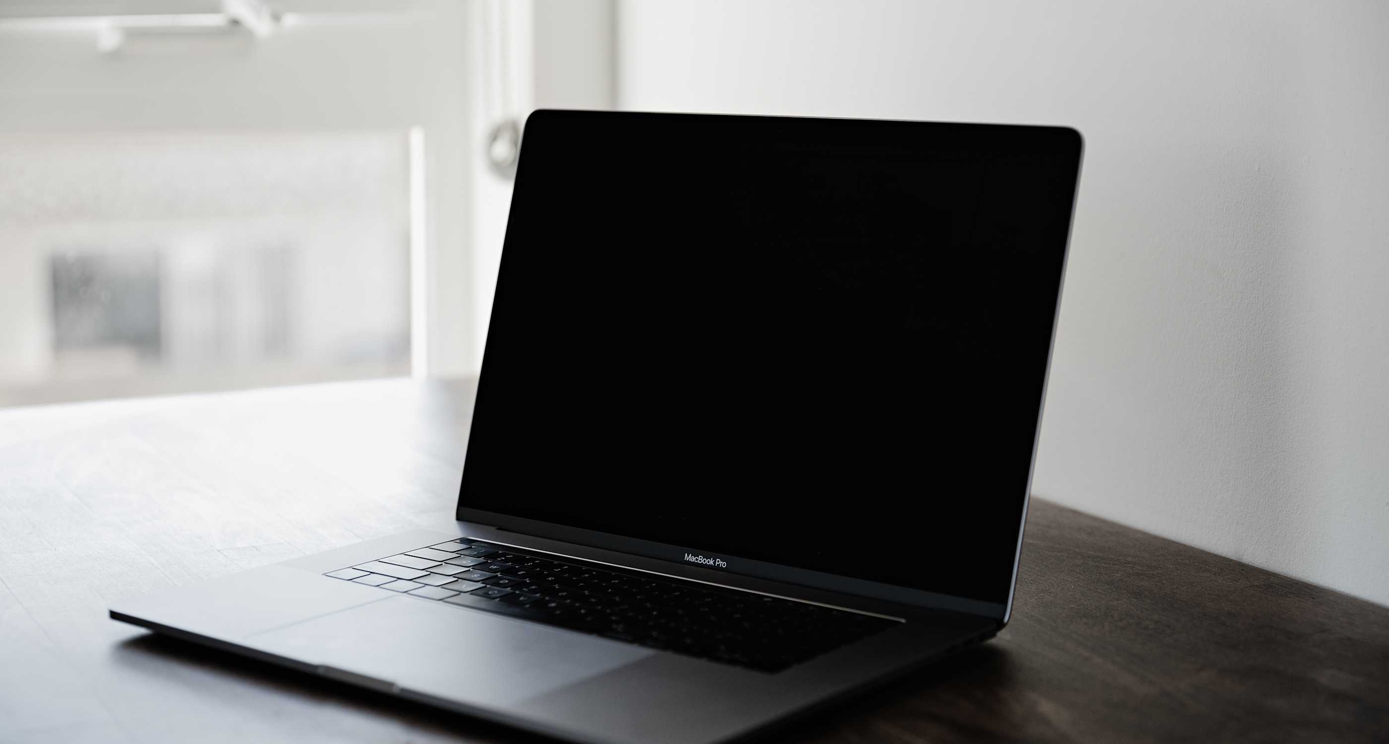 Macbookトラブル 警告音が鳴って起動しないときの解決策