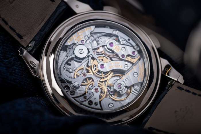 A look into the movement of the Patek Philippe 5270