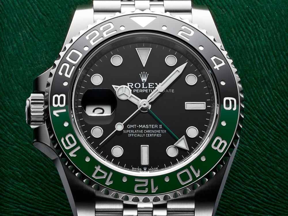 Top Luxury Watches 2025: A Review of the Bestsellers