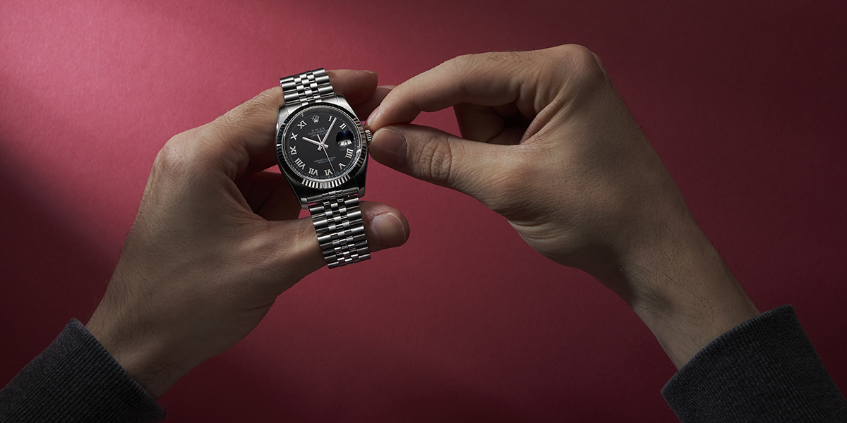 A Look at the Market for Pre-Owned Luxury Watches in 