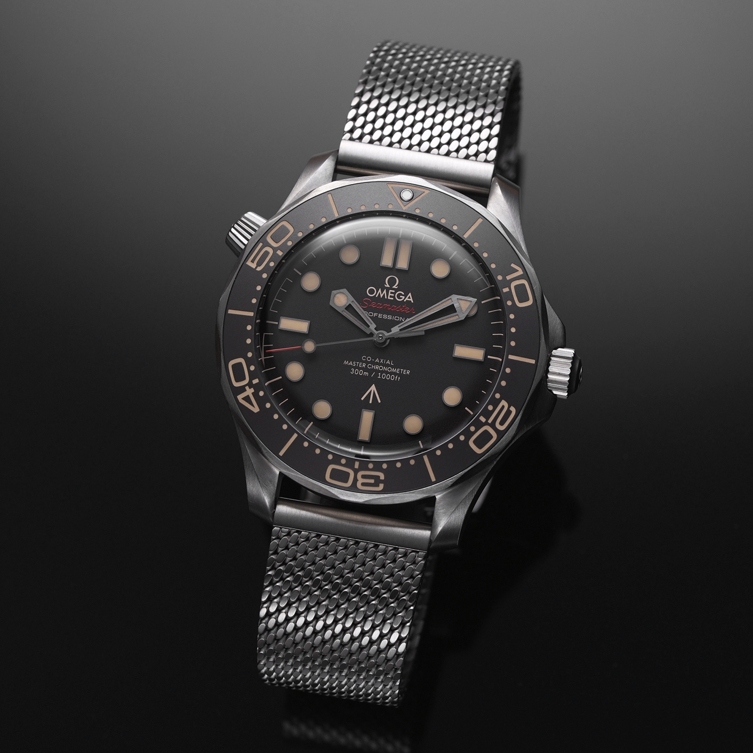 Luxusuhren bei CHRONEXT: Eleganz in verschiedenen Materialien!