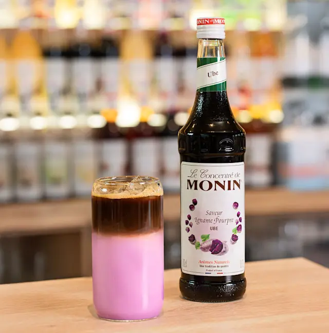 4 recettes de lattes glacés avec Monin