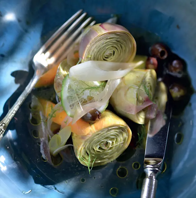 Artichauts poivrade en barigoule et Huile d'Olive Béruguette avec Château d'Estoublon