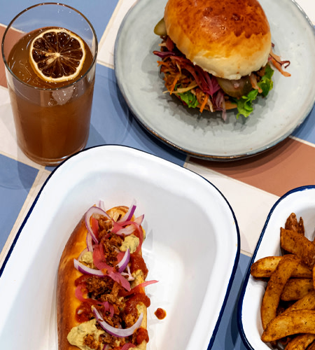 STARVING CLUB PAR THIBAUT SPIWACK