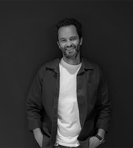 BAGNARD PAR YONI SAADA