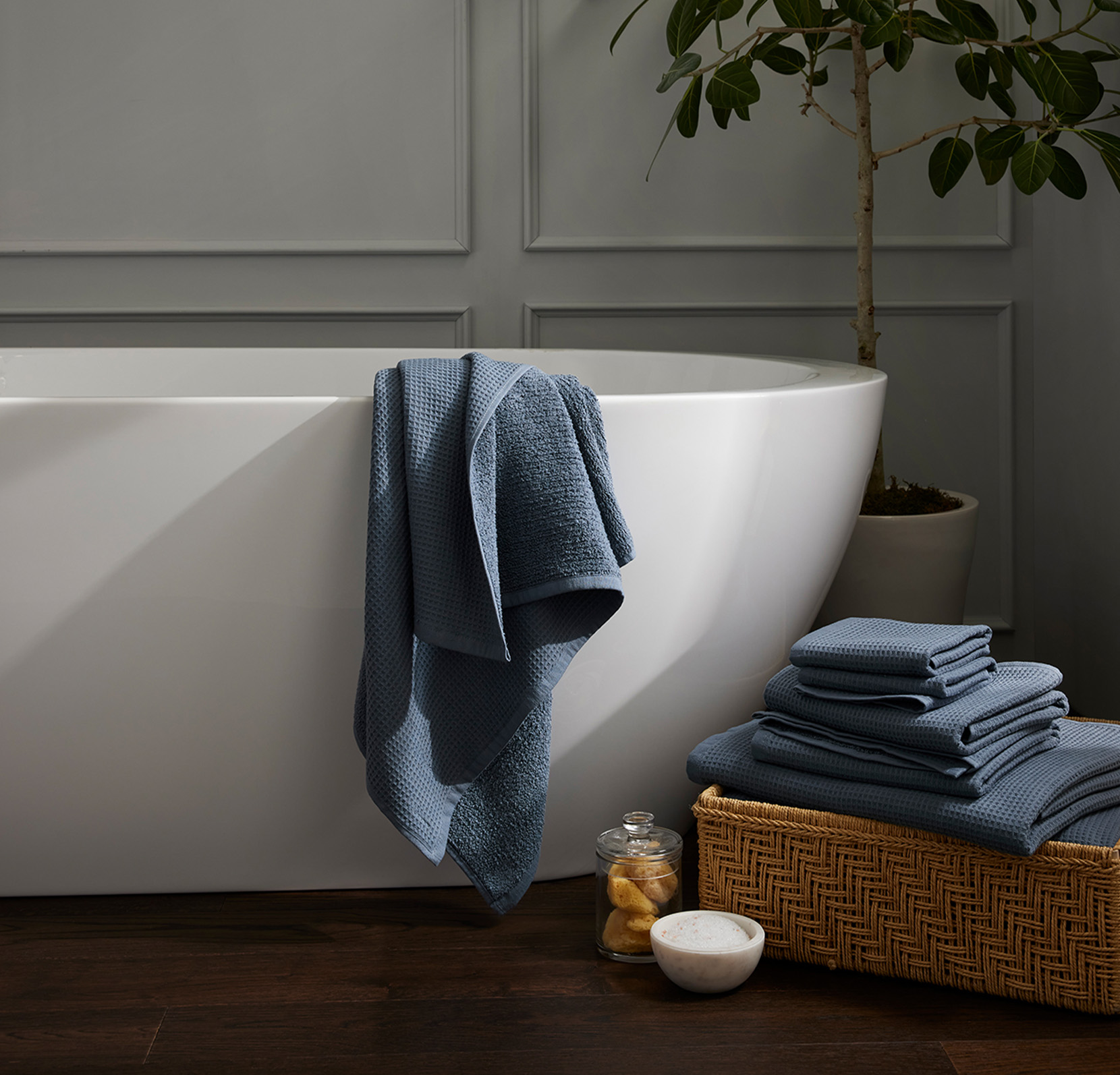 12 Organic and Sustainable Bath Towels for an Eco-Friendly