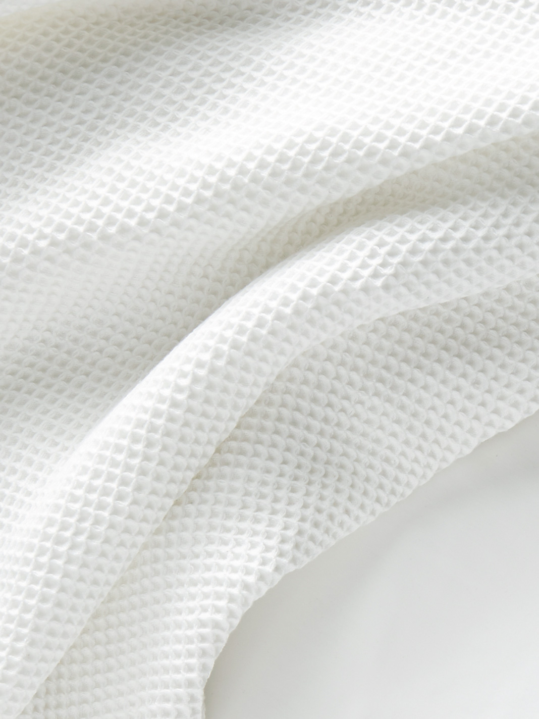 White Waffle Detail.jpg Limited-Edition Signature Fitted Sheet Bundle - Slide 22