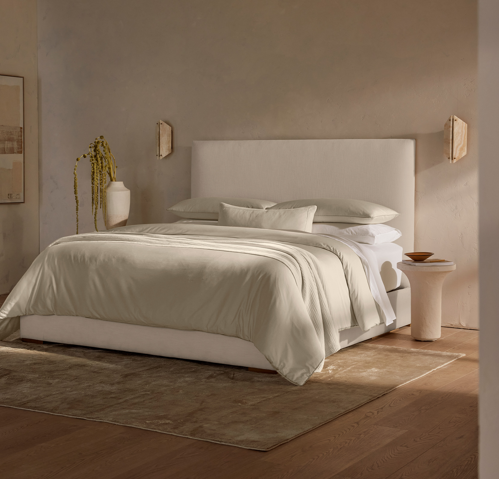 Sand_Signature_ComforterSet_Lifestyle1_06032024 (1).jpg Signature Comforter Starter Bundle - Slide 5