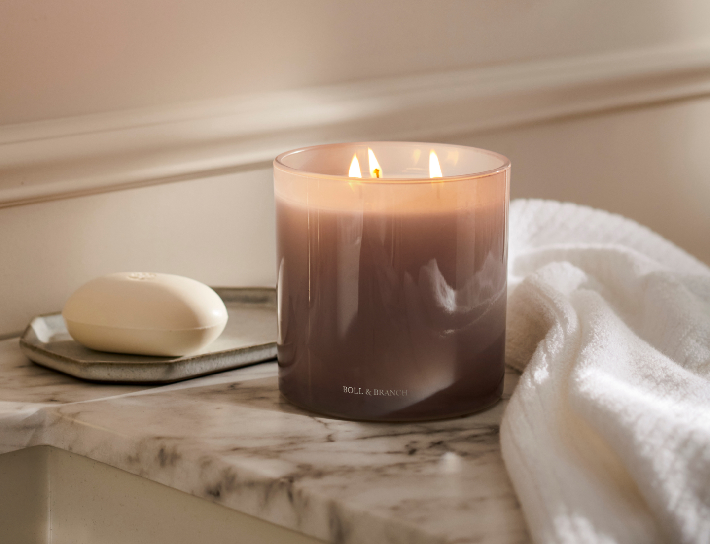 Triple Wick Candle, Luxurious Aroma & Ambiance