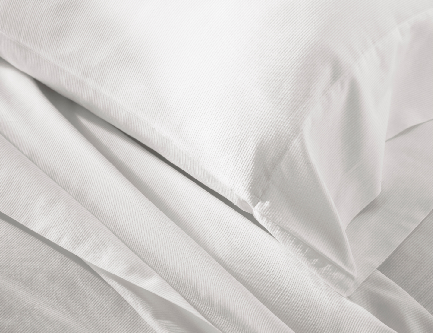 Elegant Patterned Organic Sheet Sets