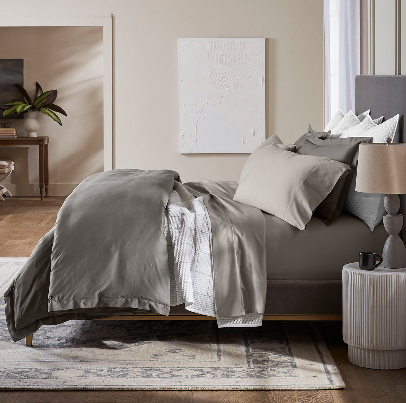 Flat vs Fitted Bed Sheets: Why You Need Both - Boll & Branch