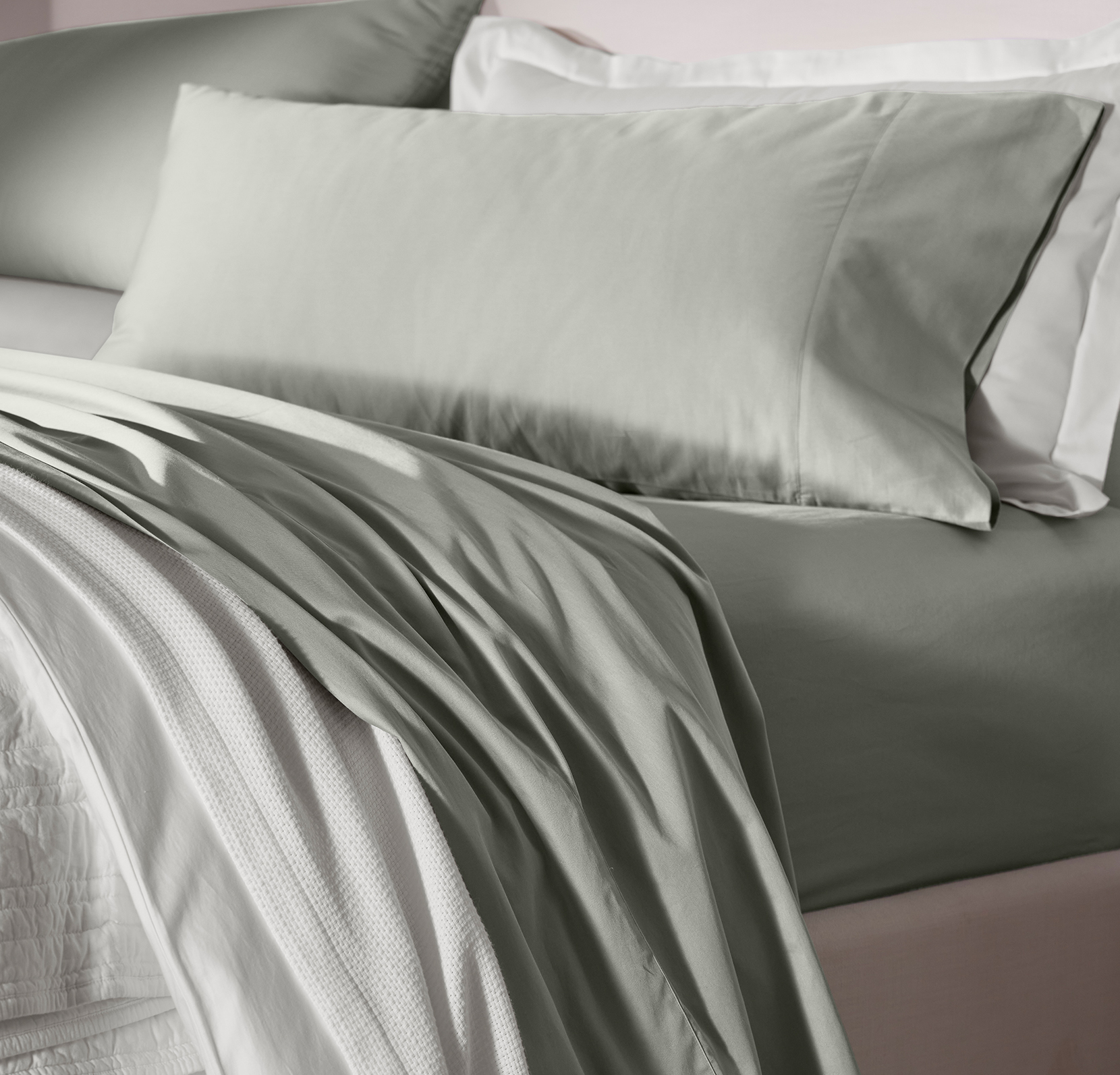 Ethically Made Organic Cotton Sheets from Boll & Branch - COOL HUNTING®