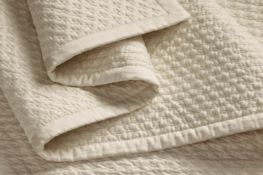 Signature Textured Quilt Cream - Visual Nav Bedding All