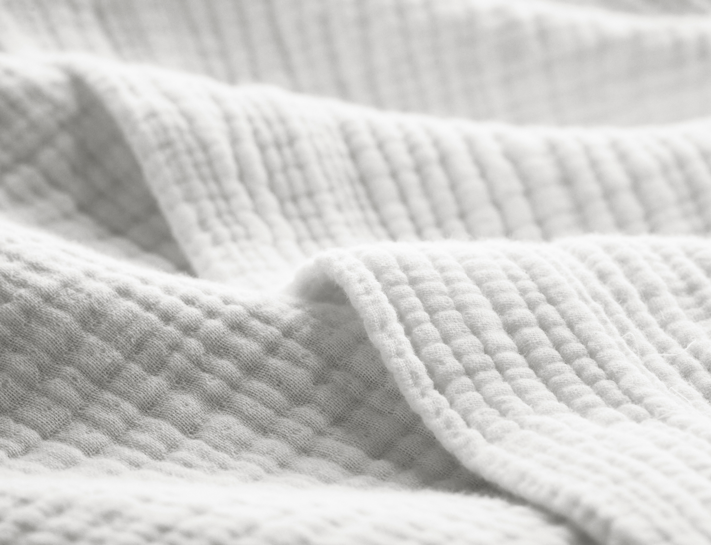 detail image of dream bed blanket