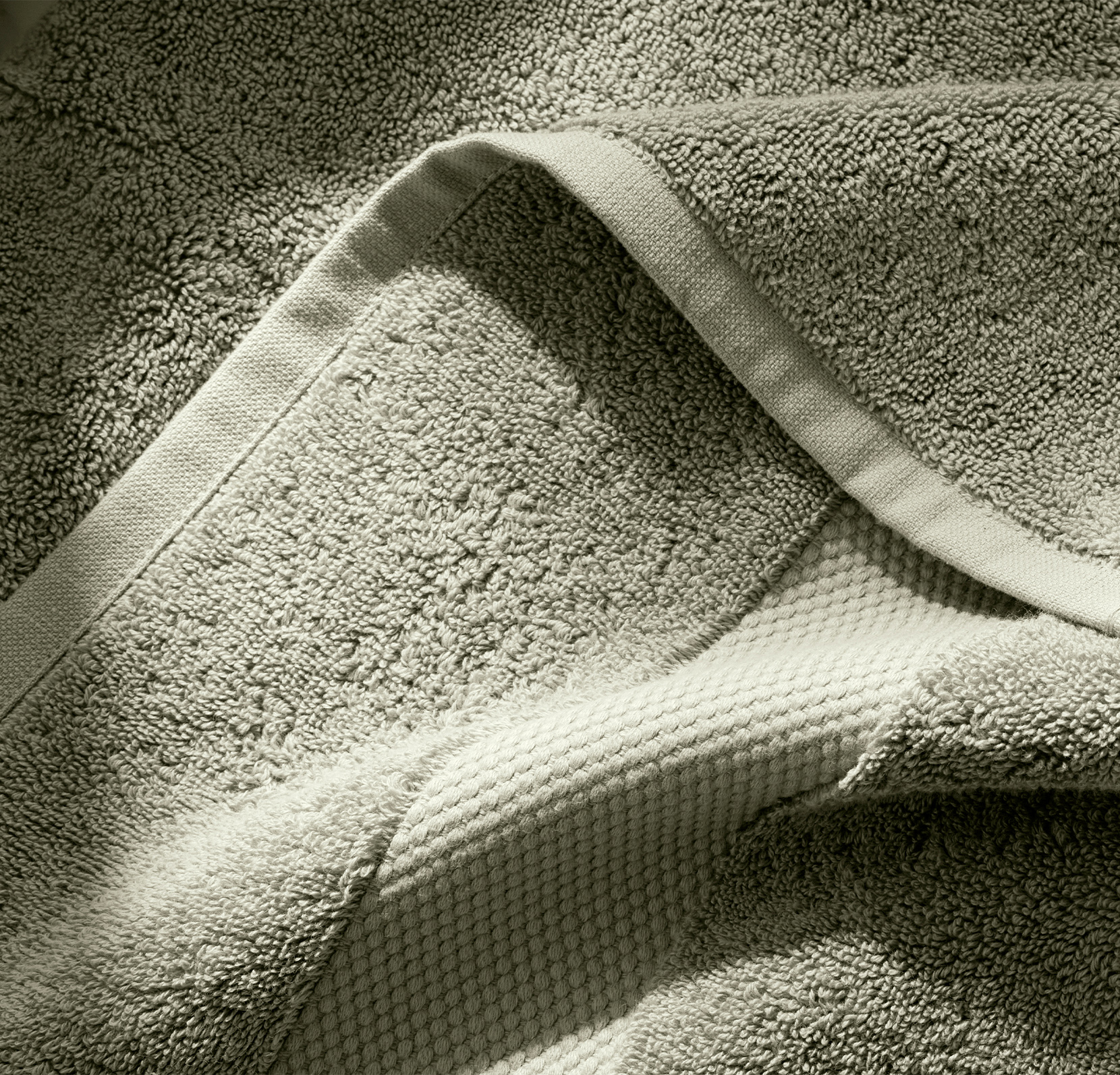 PlushTowelSet_Sageleaf_Lifestyle6_01302024.jpg Complete Plush Bath Towel Bundle - Slide 13