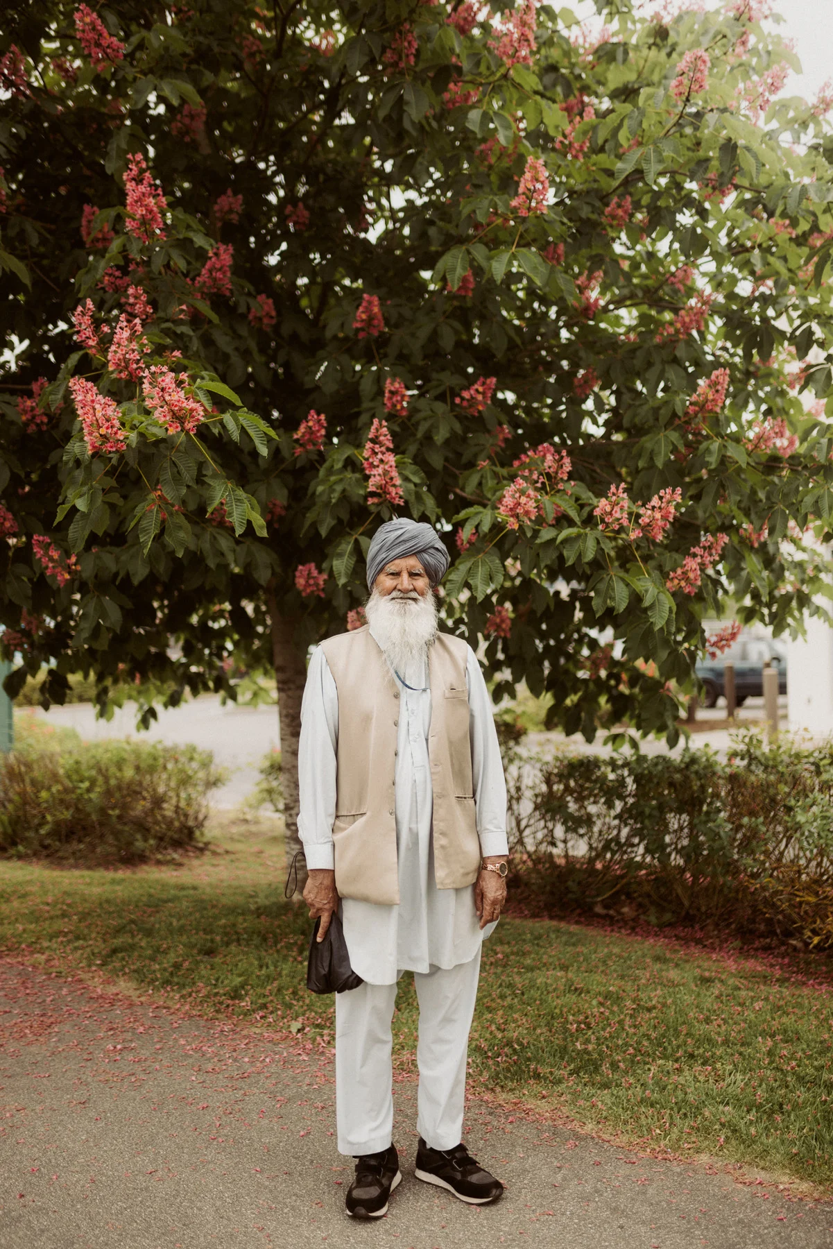 WePresent | Sutej Pannu’s tender portraits of the elderly Sikh community