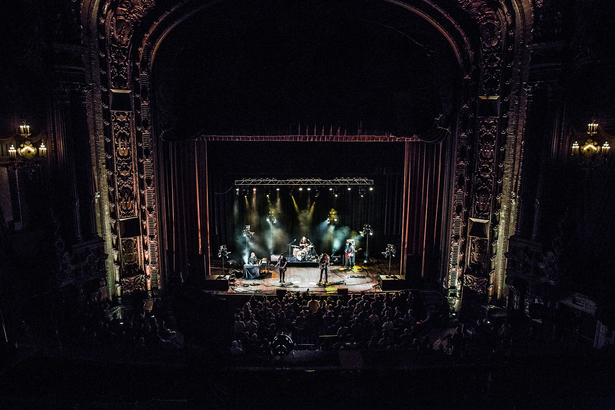 Courtney Barnett & Kurt Vile play to a sold out crowd at the Loew's Jersey Theater