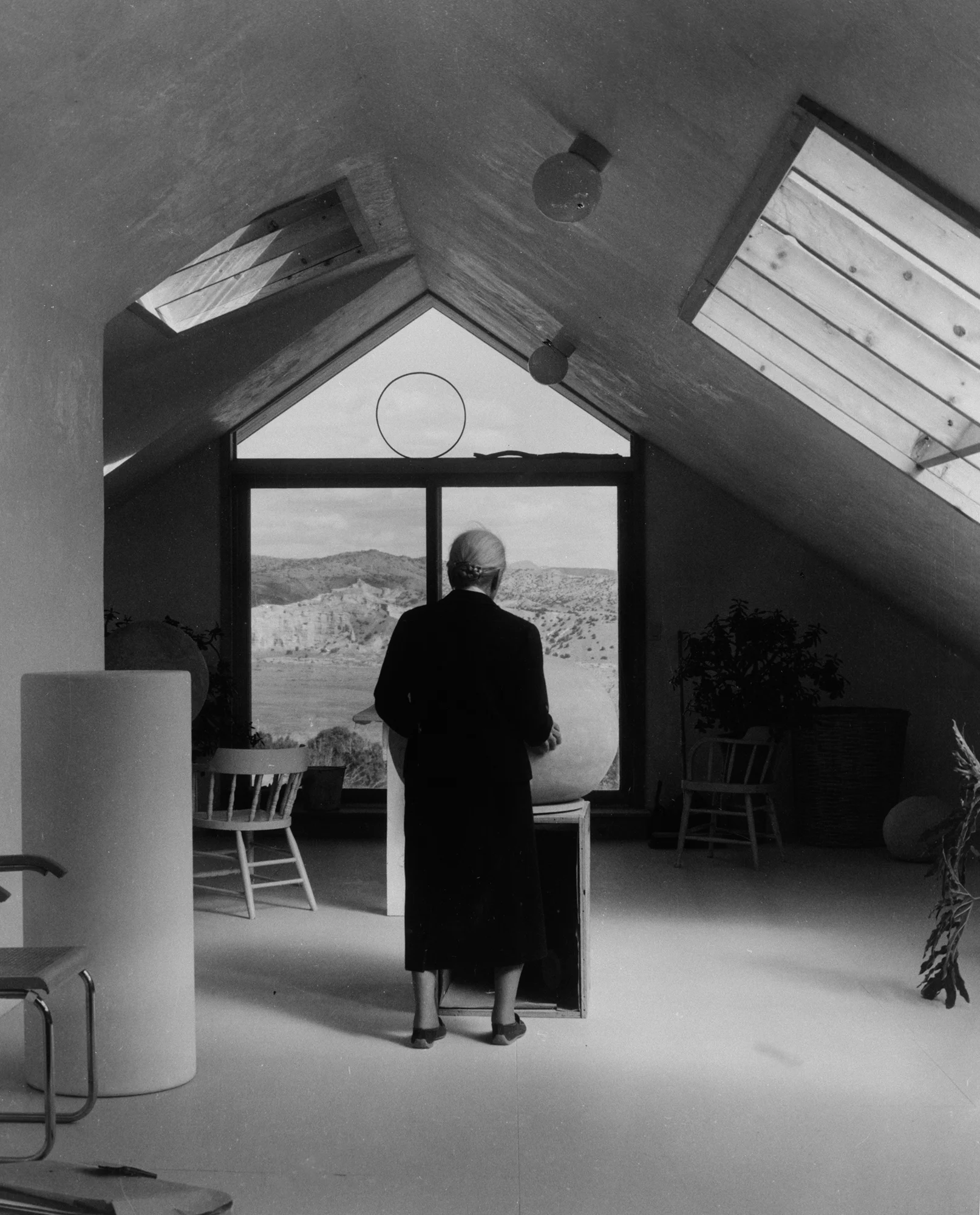  Left: Georgia O’Keeffe in Juan Hamilton's Studio, 1981 Right: Georgia O'Keeffe at Ghost Ranch, 1964