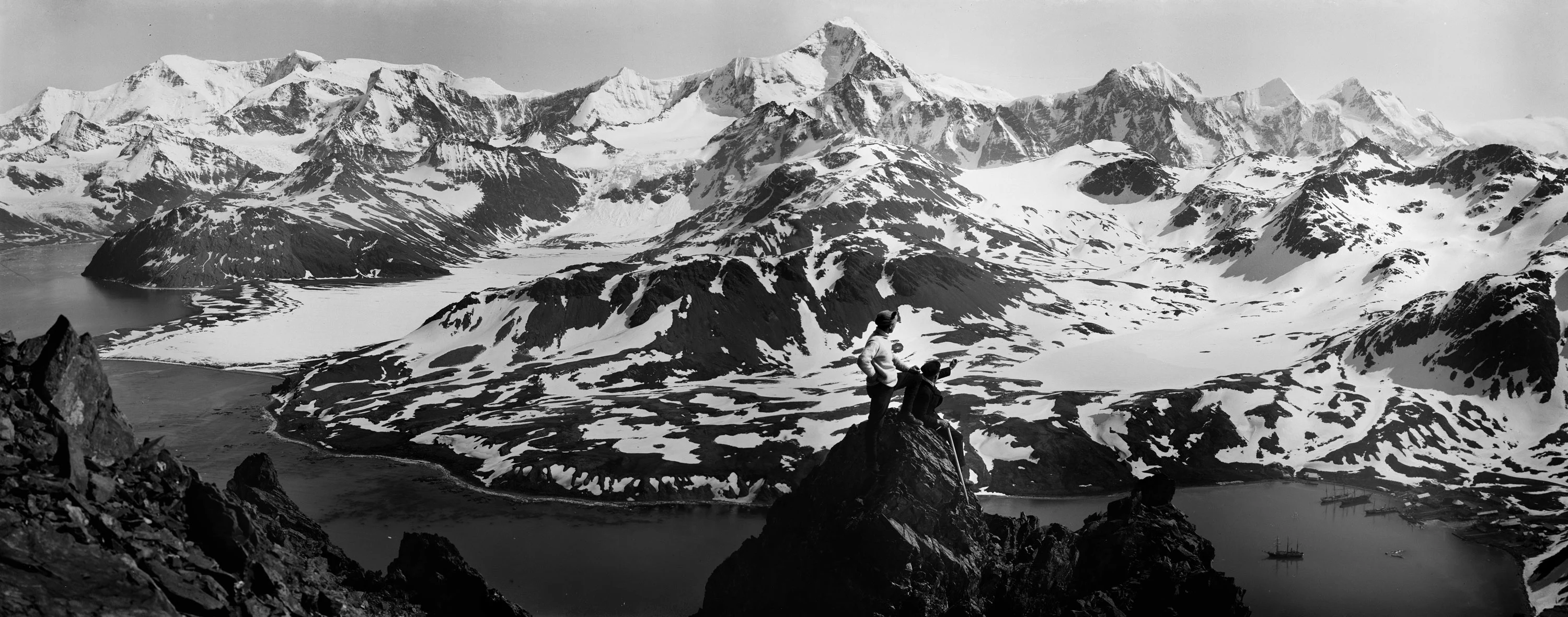 Photo by Frank Hurley. © Royal Geographical Society (with IBG)
