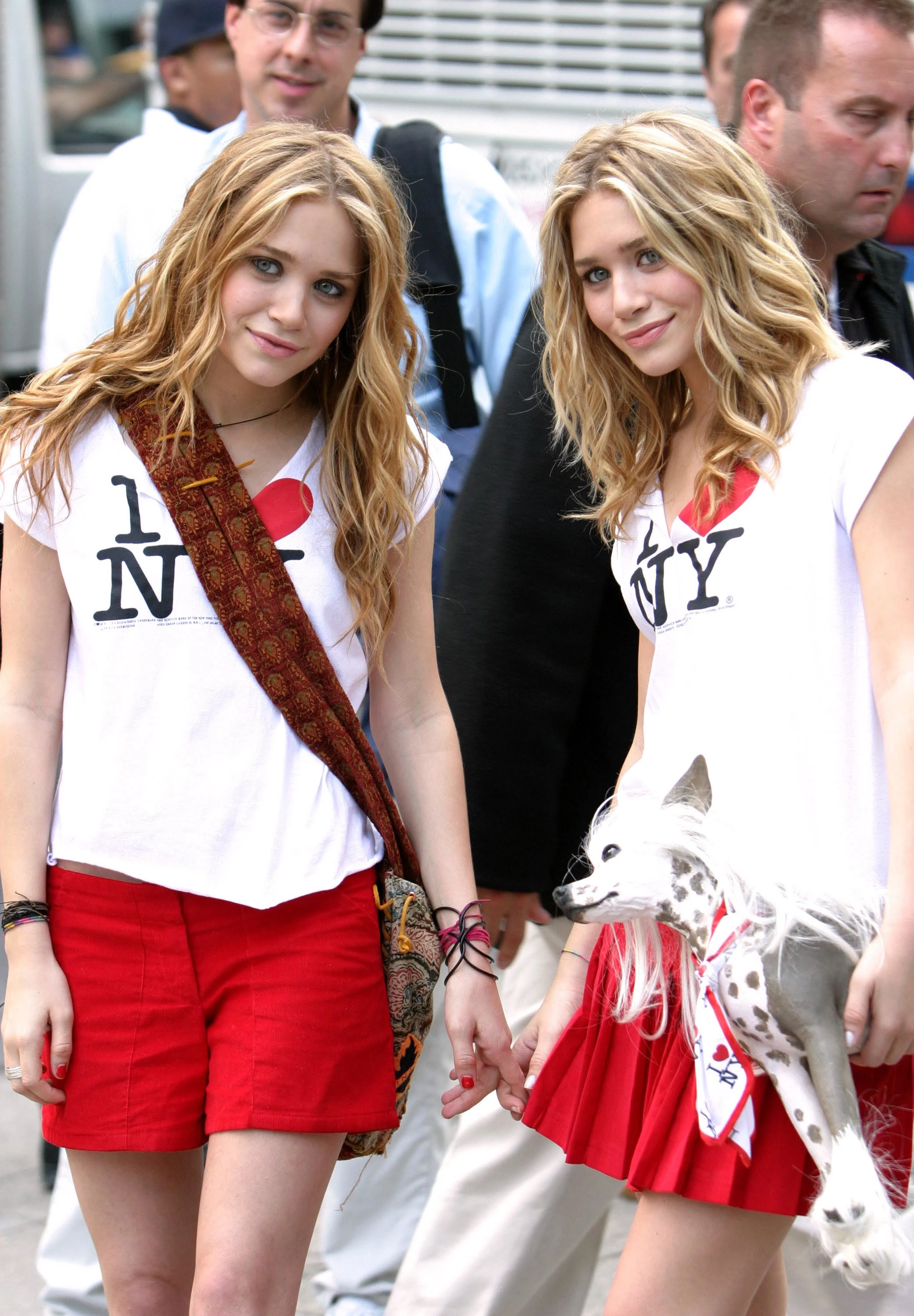 Mary Kate Olsen and Ashley Olsen during "New York Minute" on Location in Manhattan - October 9, 2003 at Midtown Manhattan in New York City, New York, United States. (Photo by James Devaney/WireImage)