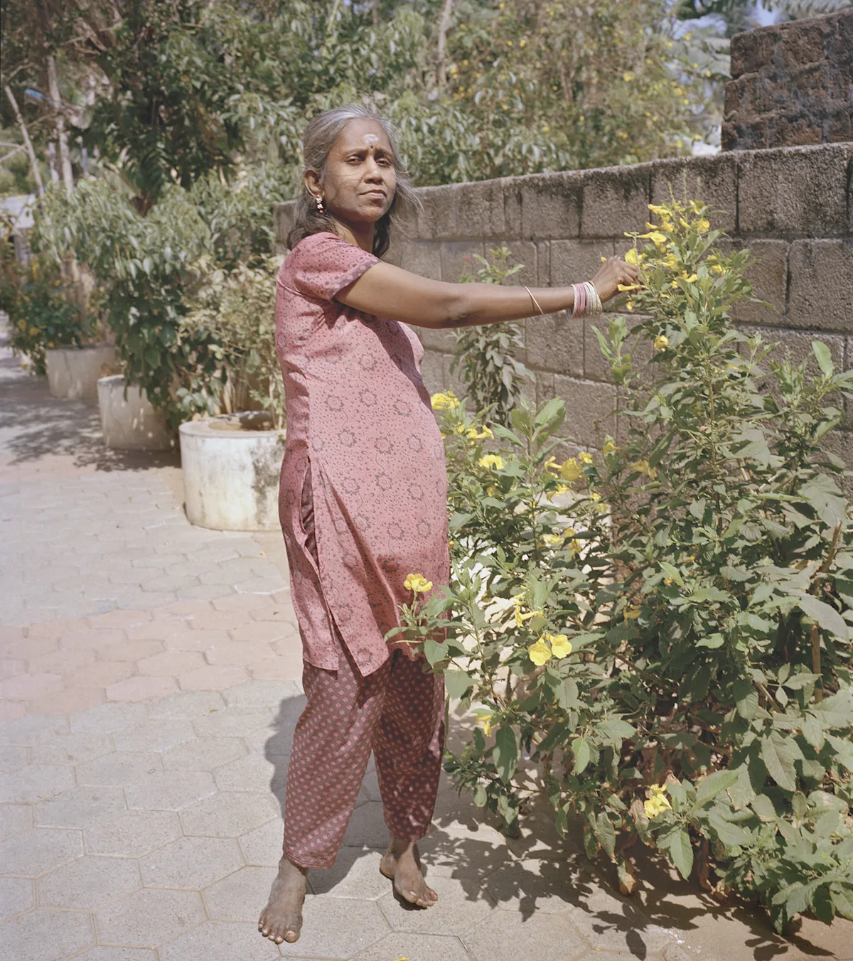 WePresent | A photographer’s search for the woman who helped raise her