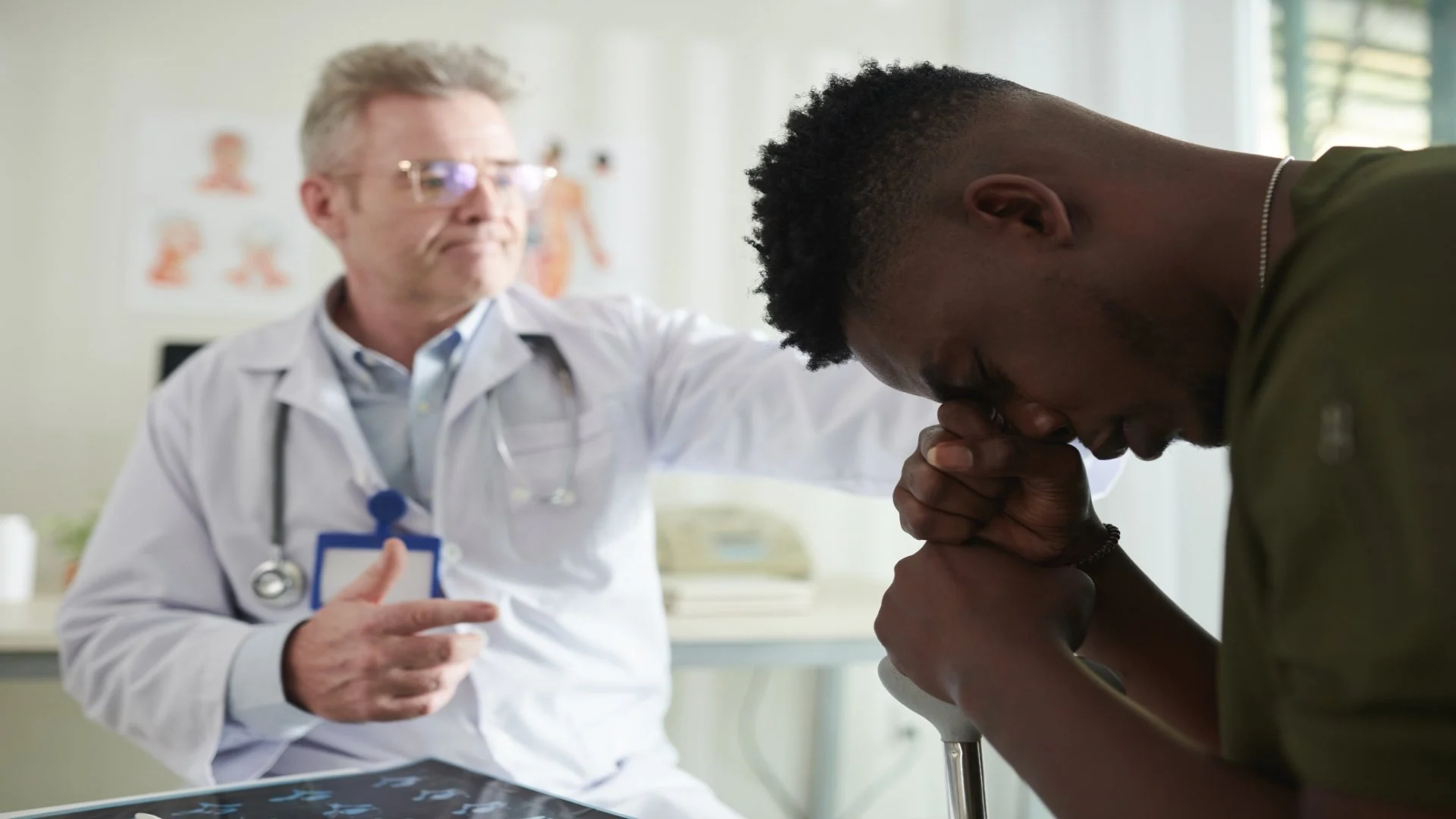 depressed-soldier-visiting-psychotherapist-2025-01-29-08-07-51-utc