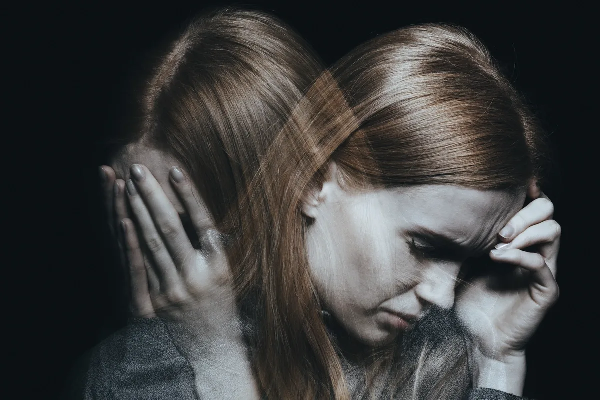 Cenesthopathic Schizophrenia - Confused Hallucination of a Woman Cenesthopathic Schizophrenia - Confused Hallucination of a Woman