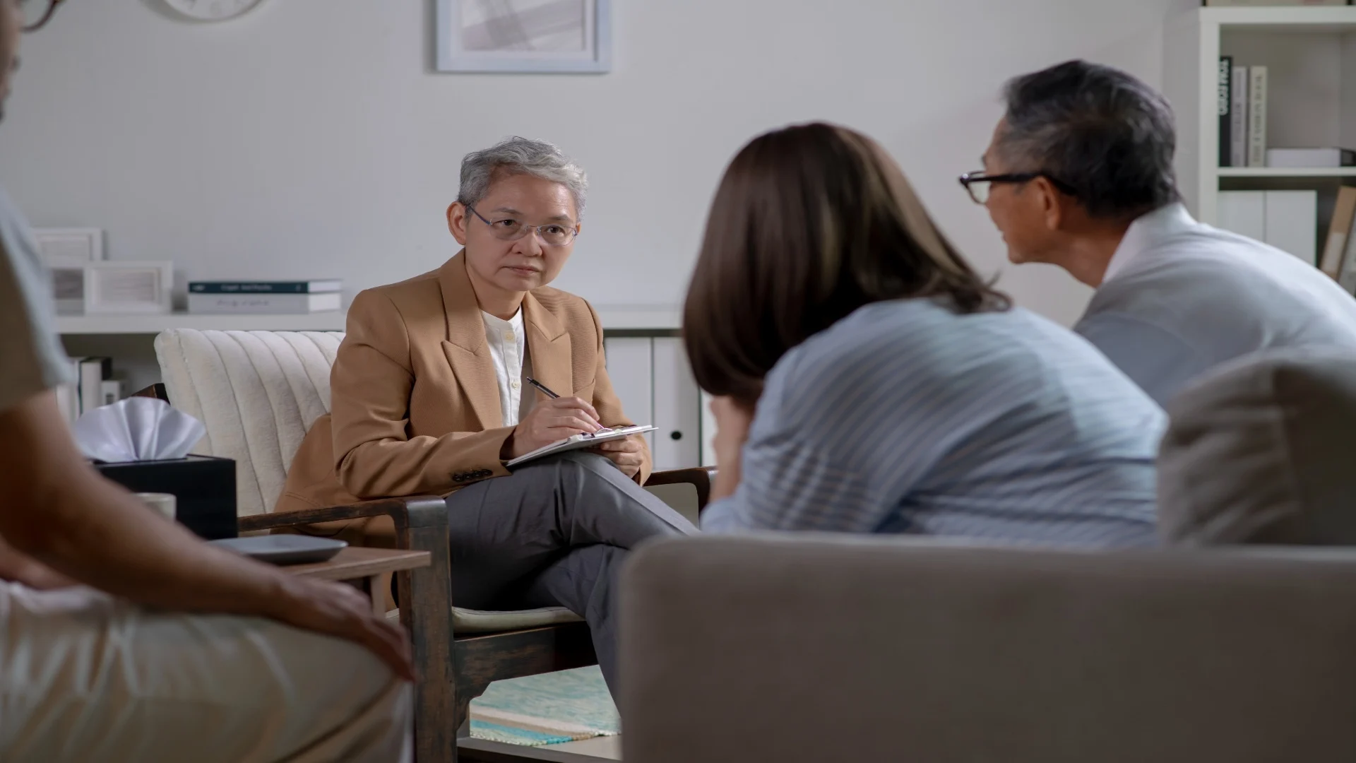 therapist-psychologist-2025-01-10-03-59-59-utc