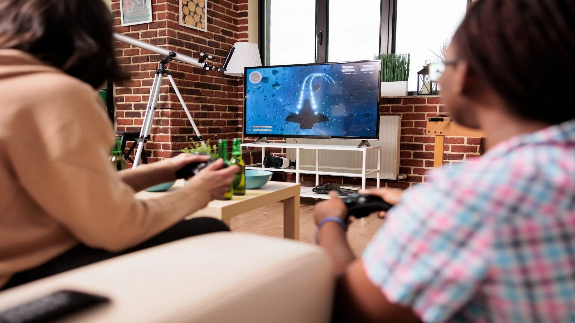 diverse-close-friends-in-living-room-sitting-on-so-2025-02-25-03-47-32-utc
