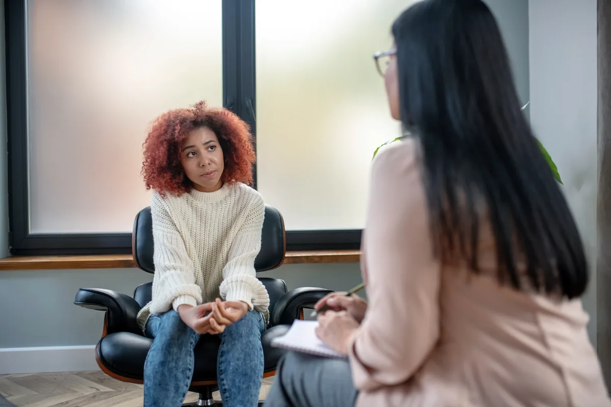 EMDR: Woman speaking to her doctor