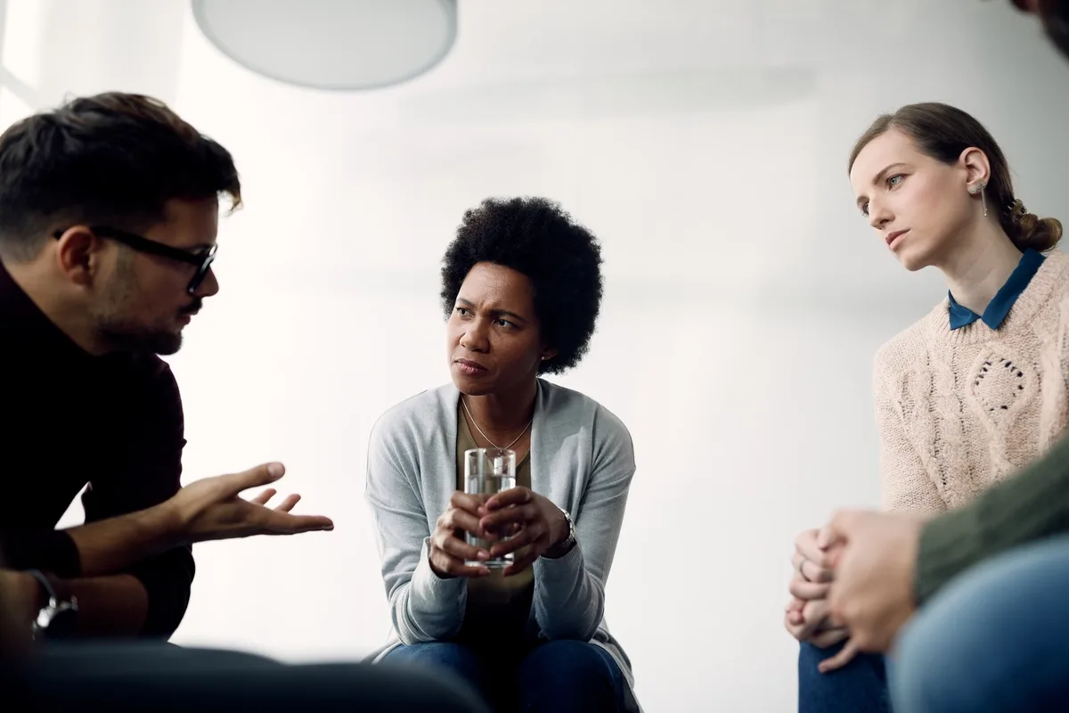 Attentive Listener and Speaker in a Therapy Session