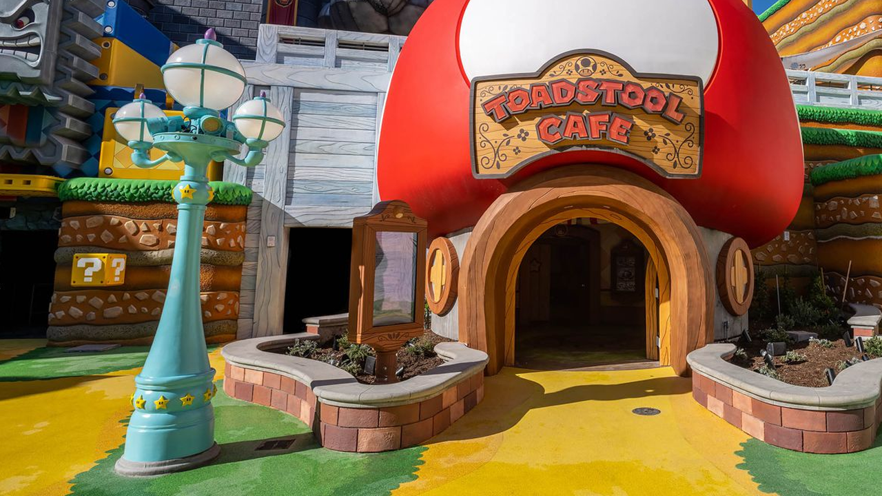 Super Nintendo World Hollywood - Toadstool Cafe | Image: Eater LA
