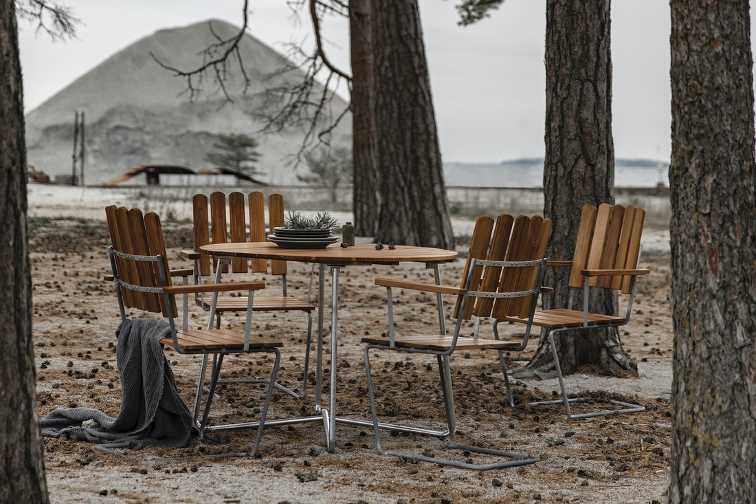 Upptäck vårt stora sortiment av utemöbler