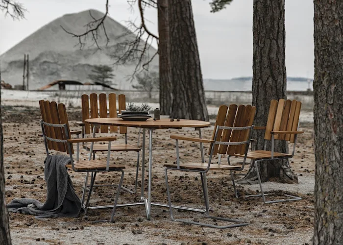 Upptäck vårt stora sortiment av utemöbler