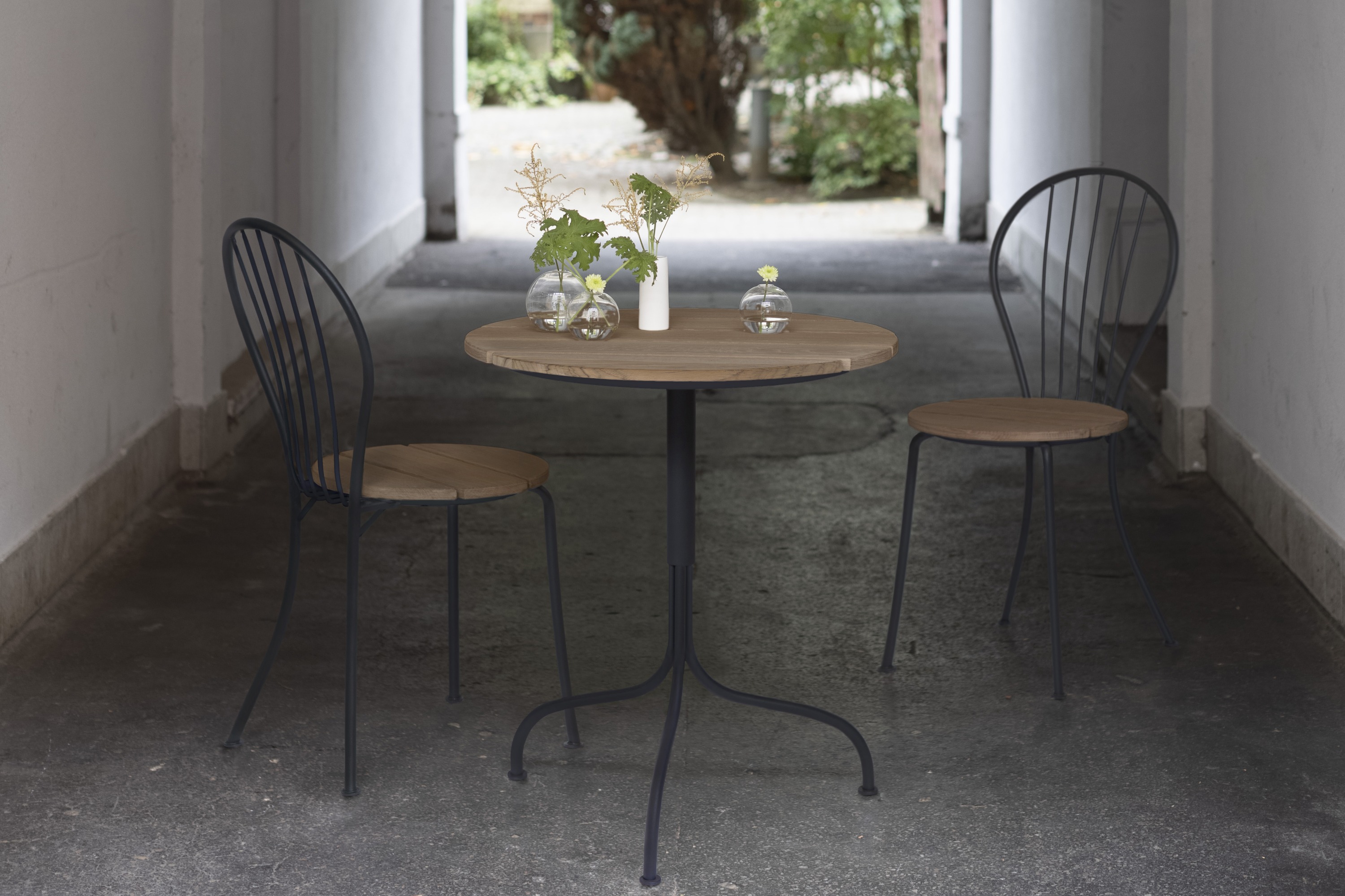 25% rabatt på Akleja-serien från Grythyttan Stålmöbler