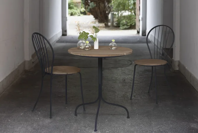 25 % rabatt på Akleja-serien fra Grythyttan Stålmöbler