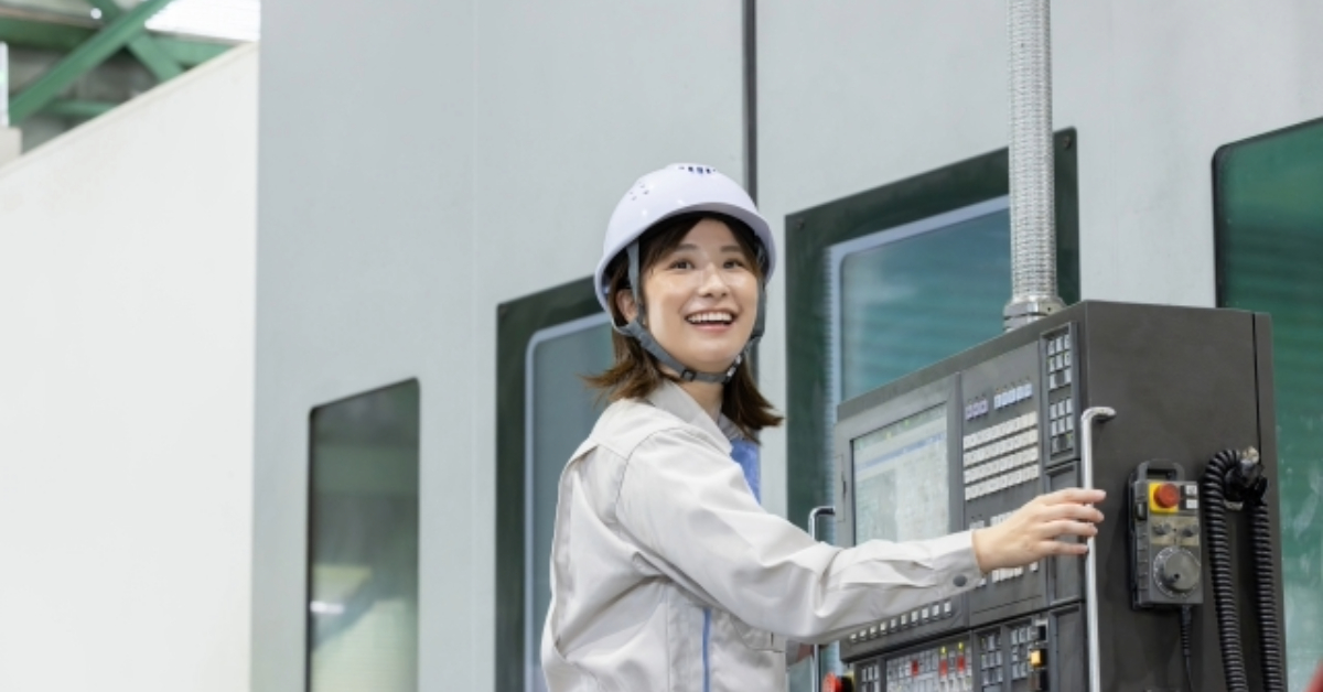 マシンオペレーターとは。仕事内容や向いている人の特徴・役立つ3つの資格について解説